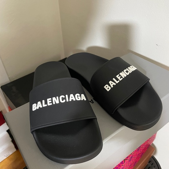 Balenciaga slide sandals - Picture 3 of 9